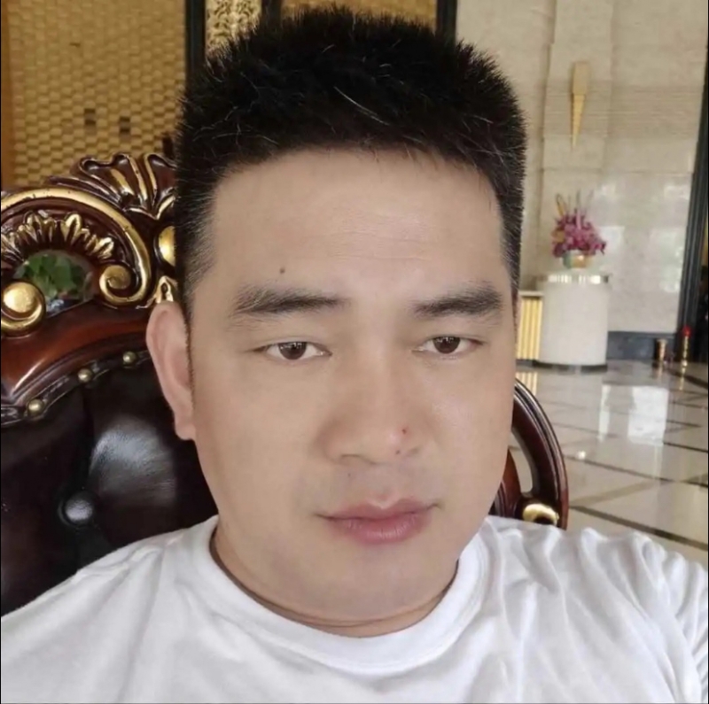 随风的第一张照片--包头相亲服务中心