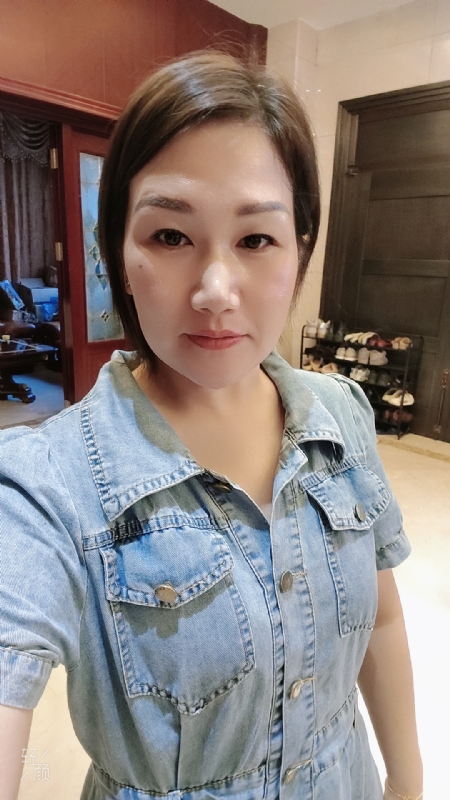 未来可期的第一张照片--包头相亲服务中心